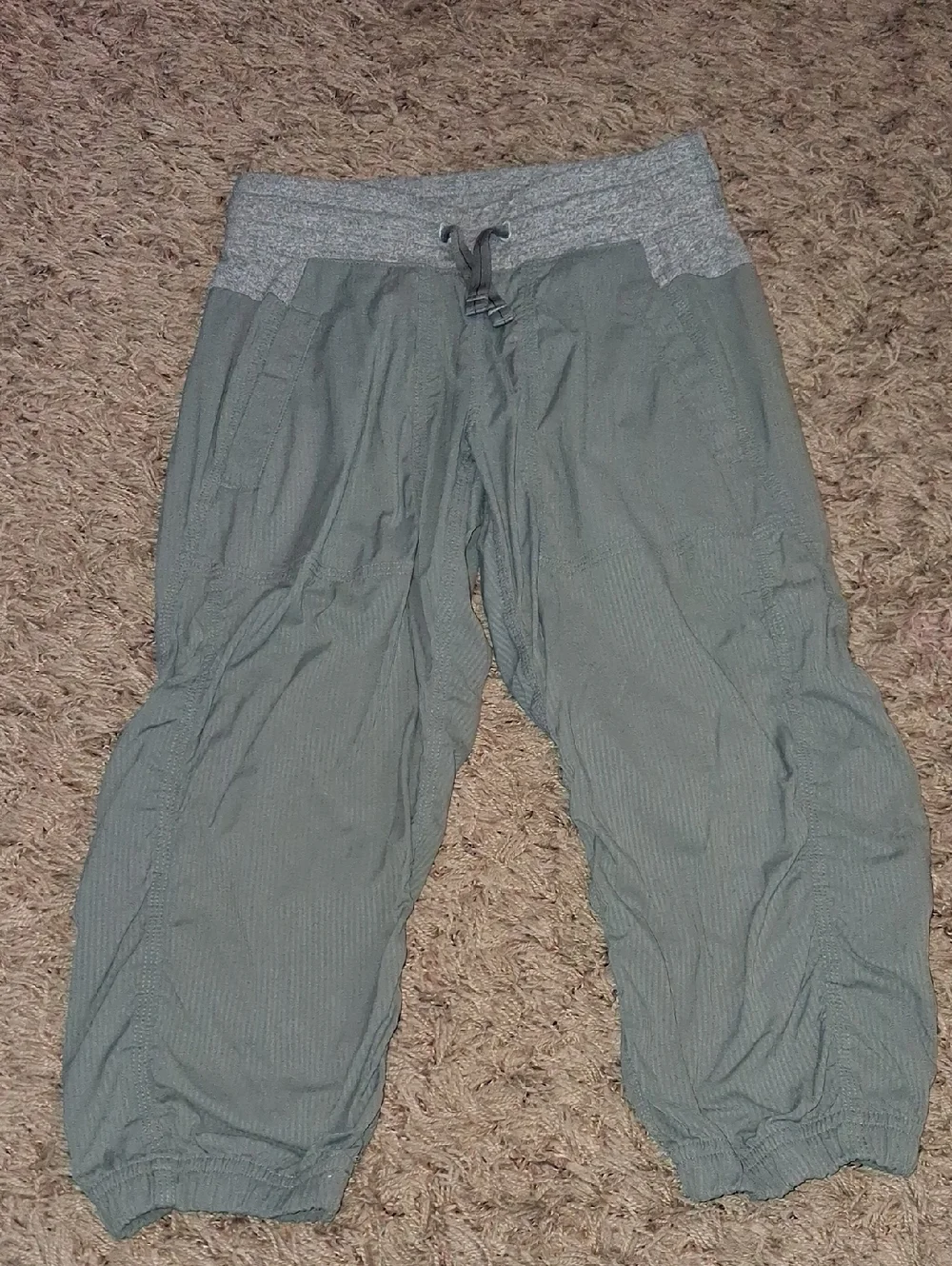 Girls Ivivva By Lululemon Live To Move Dance  Studio Pants Size 10 Crop Capri